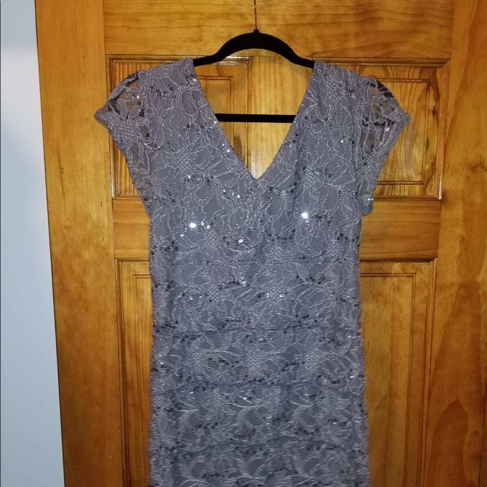 Scarlett gray cocktail dress with sequins
